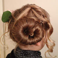 Formation coiffure - Missratdeconails - esthéticienne: Manucure, pédicure, soins, massage, épilation, maquillage, onglerie et nails à Laeken et dans la région de Bruxelles