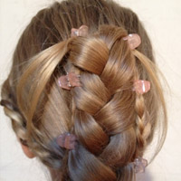 Formation coiffure - Missratdeconails - esthéticienne: Manucure, pédicure, soins, massage, épilation, maquillage, onglerie et nails à Laeken et dans la région de Bruxelles