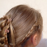 Formation coiffure - Missratdeconails - esthéticienne: Manucure, pédicure, soins, massage, épilation, maquillage, onglerie et nails à Laeken et dans la région de Bruxelles