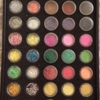 Palette de paillettes - Missratdeconails - esthéticienne: Manucure, pédicure, soins, massage, épilation, maquillage, onglerie et nails à Laeken et dans la région de Bruxelles