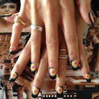 Modèle toupies multicolores - Missratdeconails - esthéticienne: Manucure, pédicure, soins, massage, épilation, maquillage, onglerie et nails à Laeken et dans la région de Bruxelles